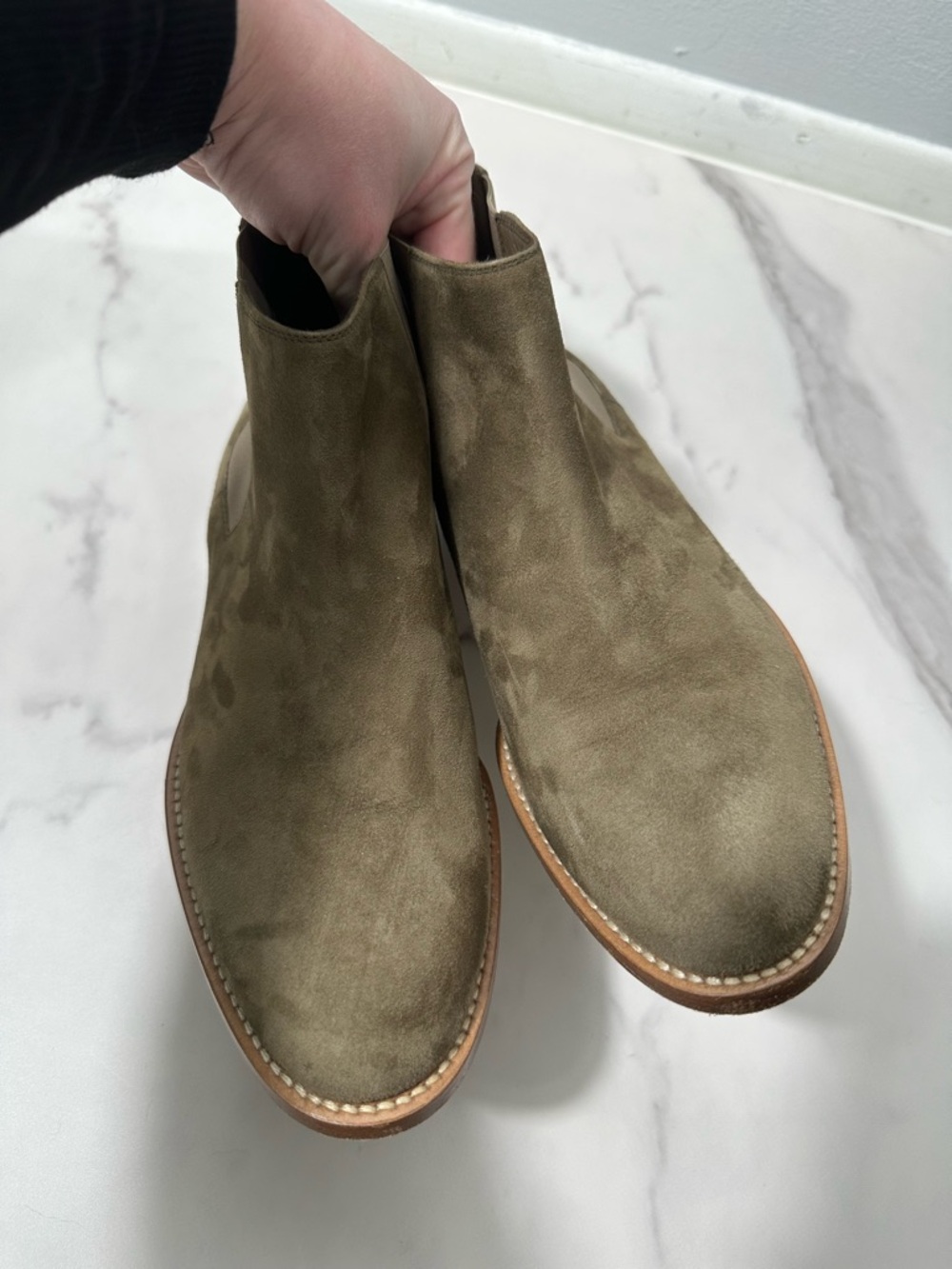 Jenni Kayne Suede Chelsea Ankle Boot in Laurel Size 9 Quiet Luxury Minimalist - Picture 13 of 16